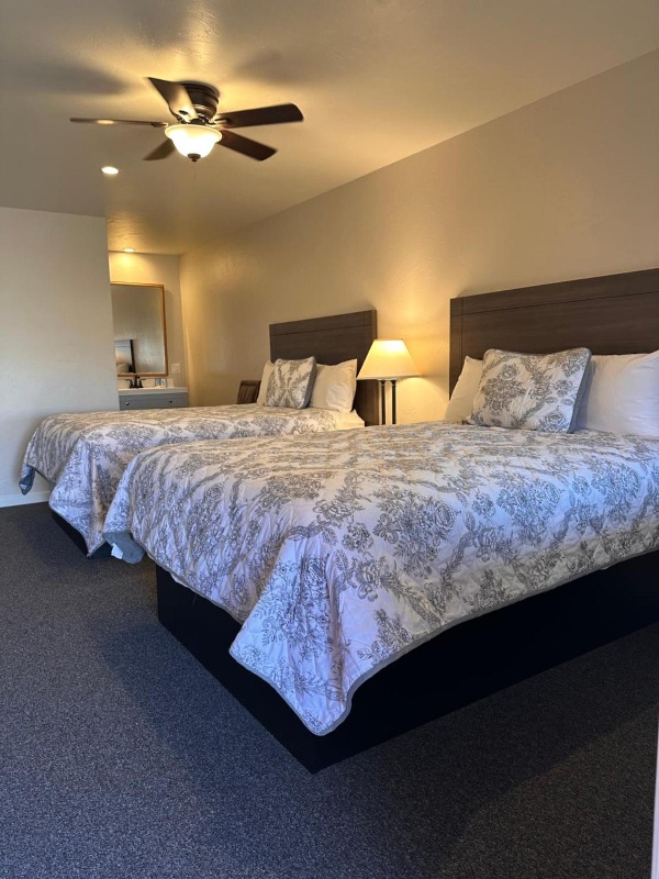 Lee Vining Motel Main image