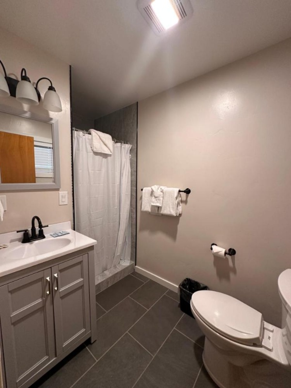 Lee Vining Motel image 84