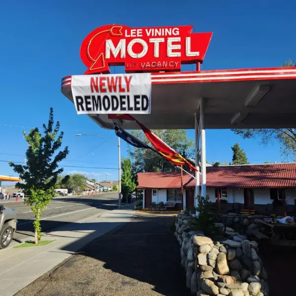 Lee Vining Motel Main image
